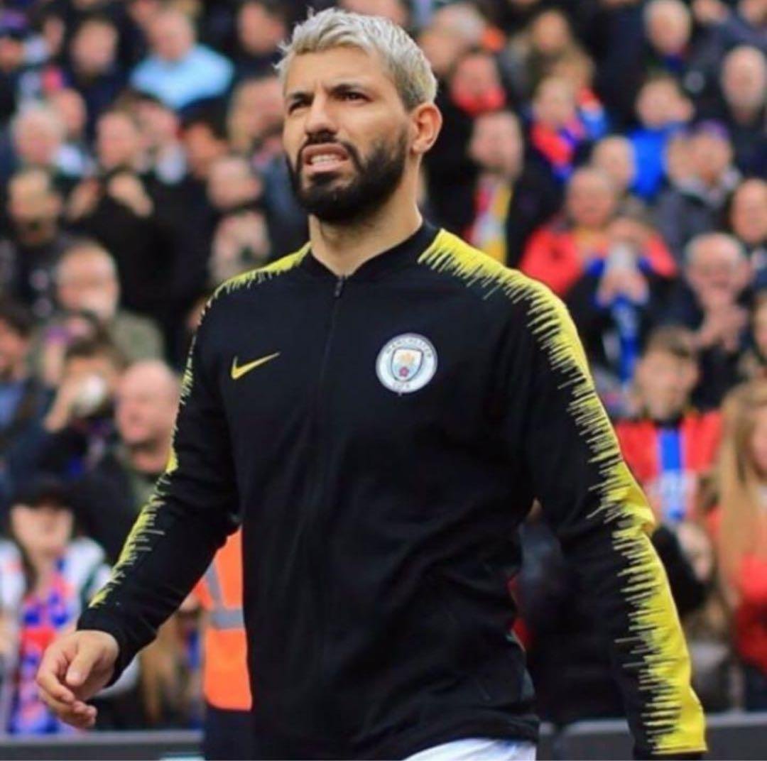 サッカーナイキマンチェスターシティMCFCアンセムジップジャケット黒黄