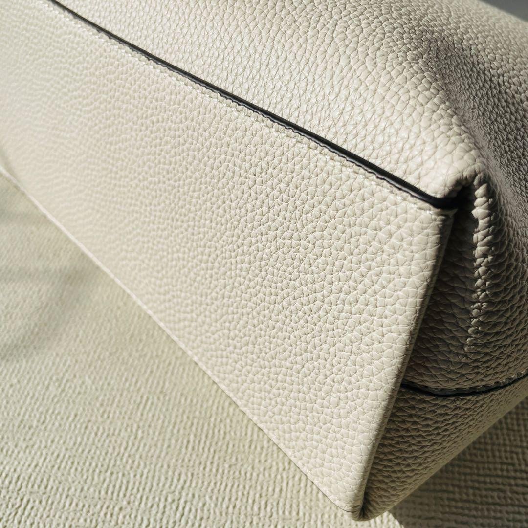 タグ切れ 新品 Coach ローレル ショルダー バッグ CR148