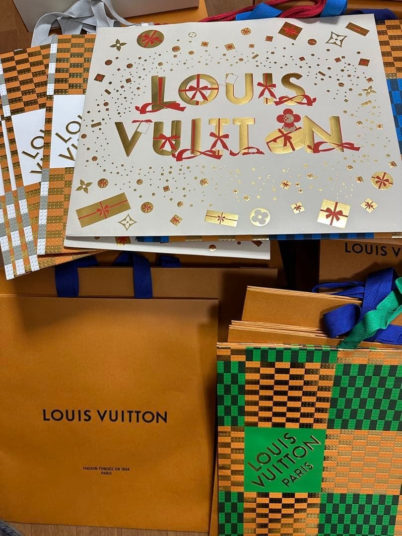 LOUIS VUITTON ショップ袋とギフトボックスセット