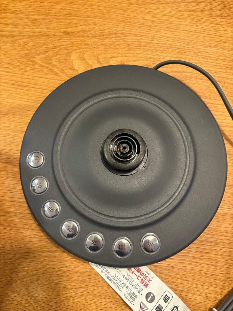 De'Longhi ブラック 電気ケトル