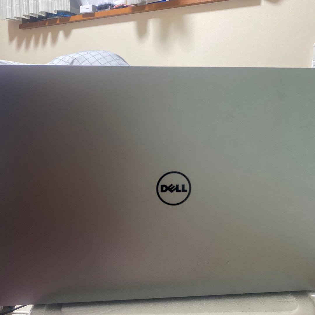 Dell Precision 5520ノートPC Intel Xeon 8GB