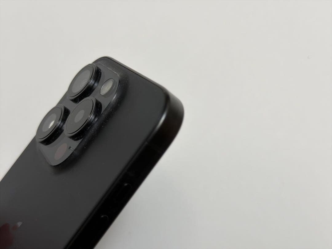 iPhone 15 Pro 1TB ブラック SIMフリー バッテリー90%