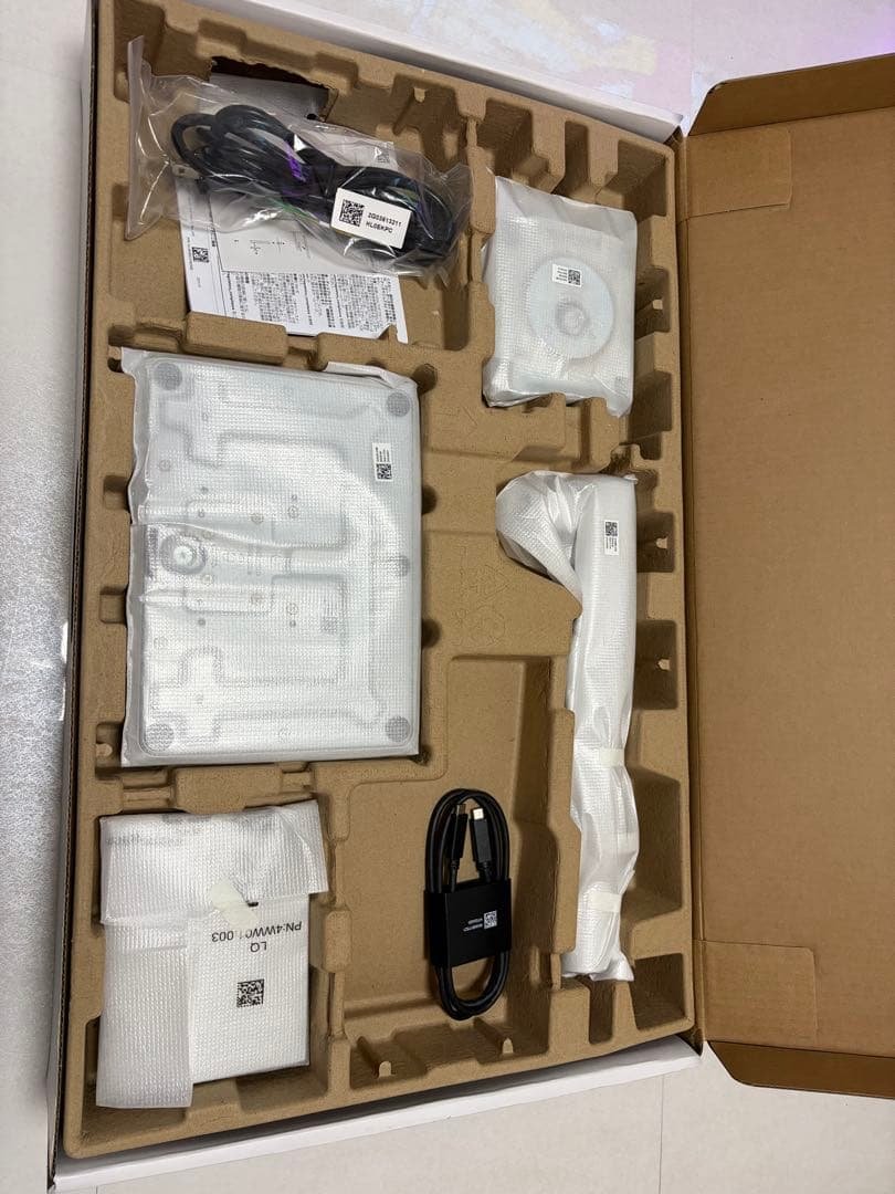 ディスプレイ・モニター本体 DELL S2725QC 4k