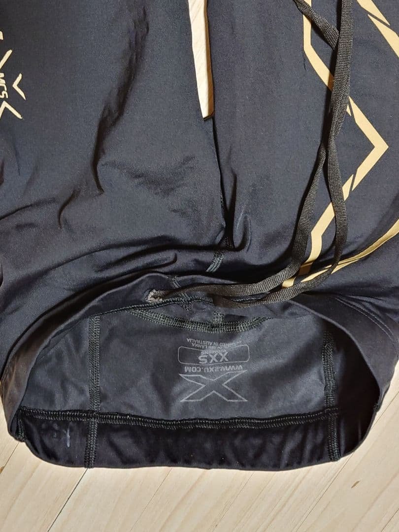 2XU スパッツXXSウィメンズ　黒・金