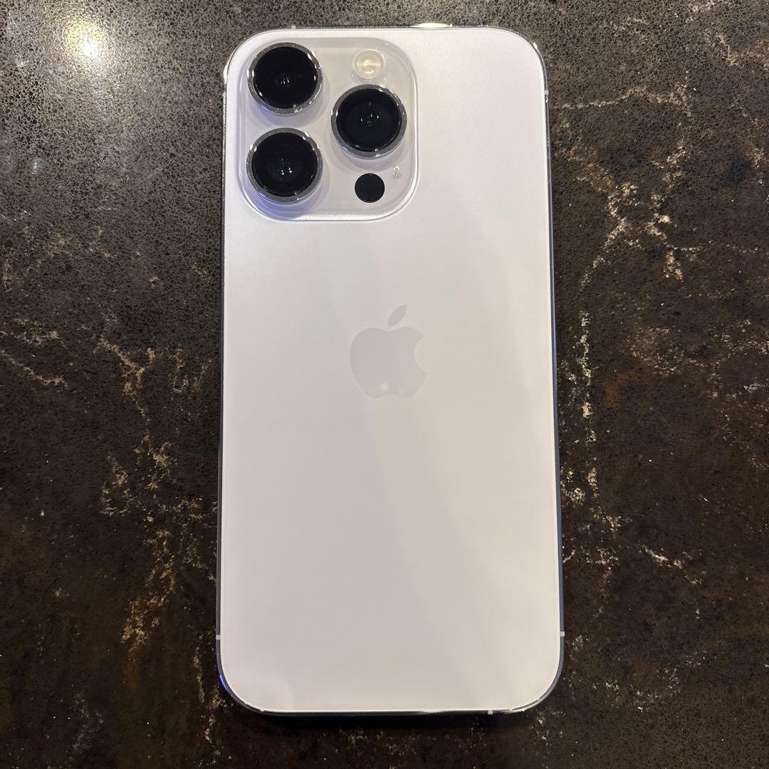 【美品】　Apple iPhone 14 Pro シルバー 256G