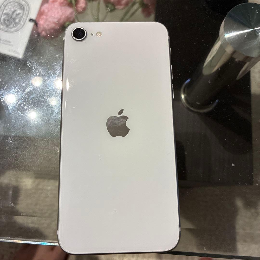Apple iPhone SE第二世代ホワイトSIMフリー　　 ホームボタン壊れ