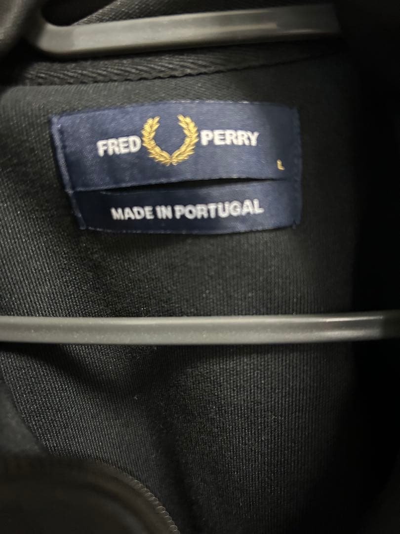 未使用　フレッドペリー　トラックジャケット　黒　ブラウン　Lサイズ