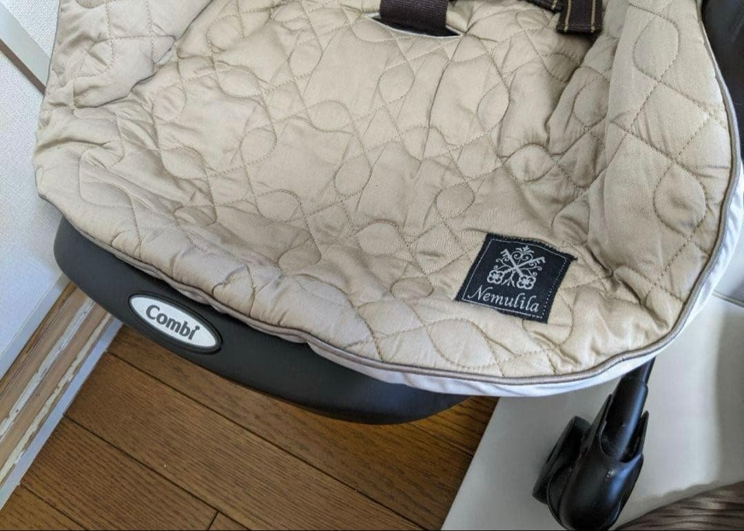 Combi　ネムリラオートスウィング