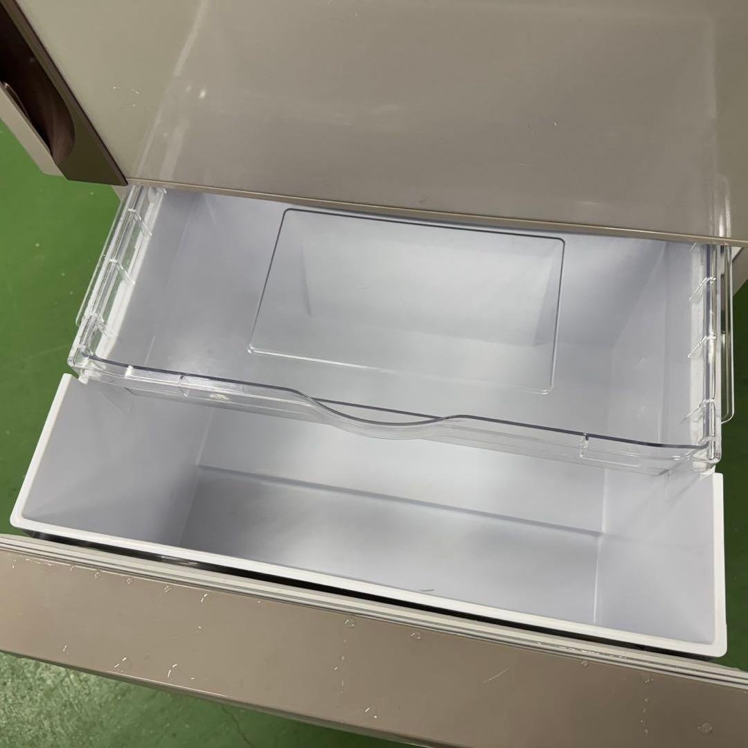 228 日立　大型冷蔵庫　375L 300L強　小型　家庭用　右開き　自動製氷